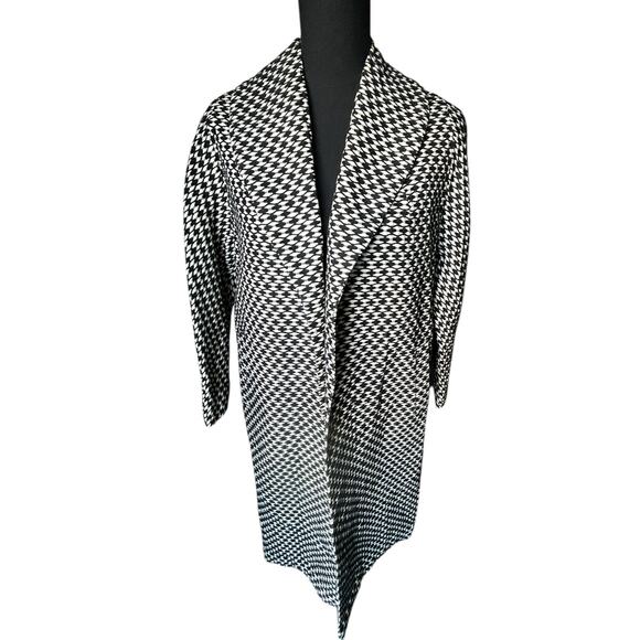 Vintage Jackets & Blazers - Vintage Women’s Geometric Print Overcoat Black & White 60s Mod Trench Size Large